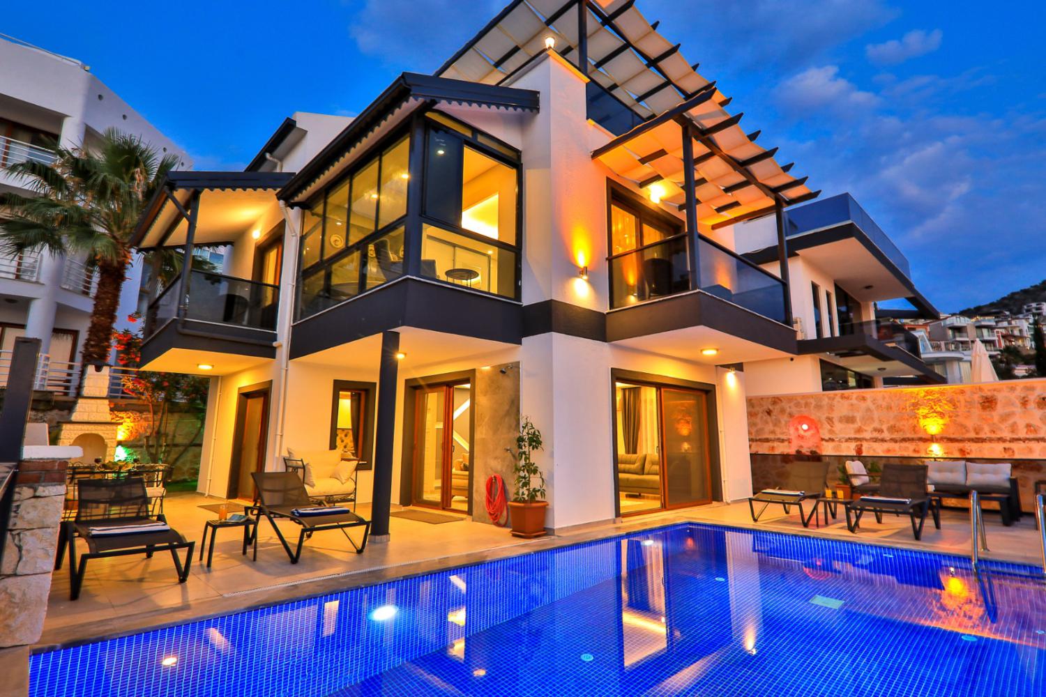 Villa Rainbow 2, Kalkan 'da bulunan 3 yatak odalı, kiralık  villa