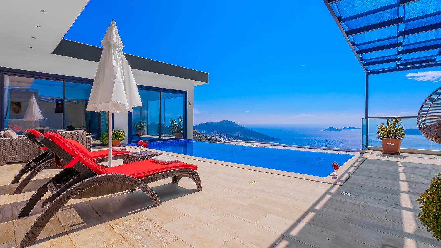 Villa Rima, Kalkan Kördere mevkiinde bulunan (2) kişilik kiralık balayı villası