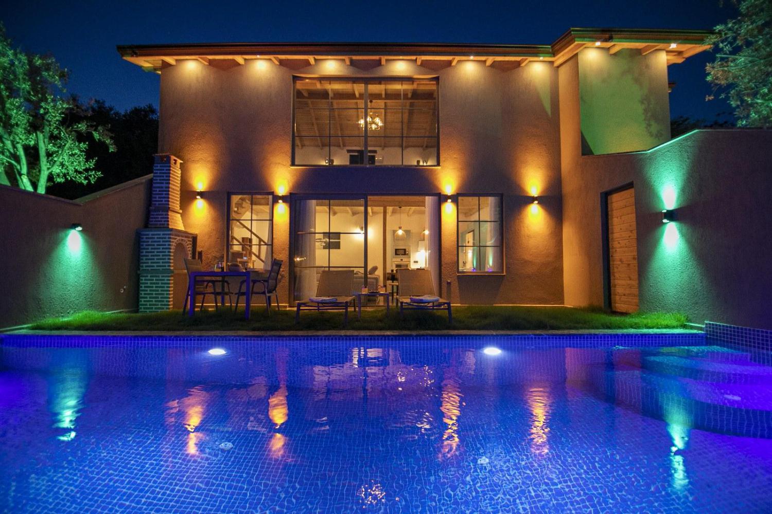 Villa Royal Little ; Kalkan İslamlar'da Muhafazakar Balayı Villası.