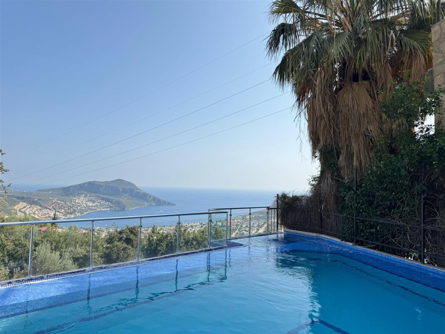 Villa Ruby, Kalkan'da (8) Kişilik Merkeze Yakın Kiralık Villa