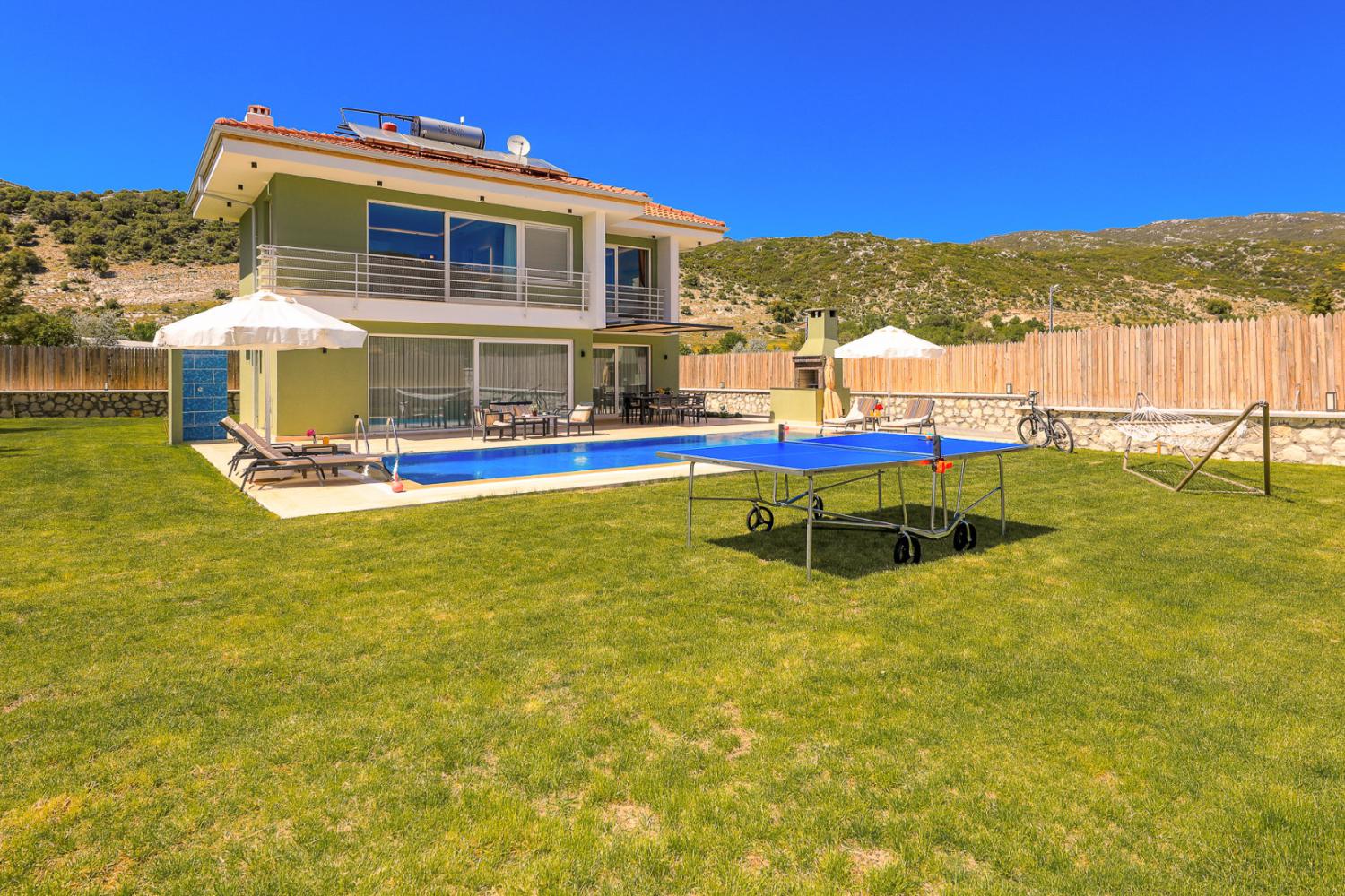 Villa Safter (4) Kişilik Muhafazakar Kiralık Aile ve Balayı Villası