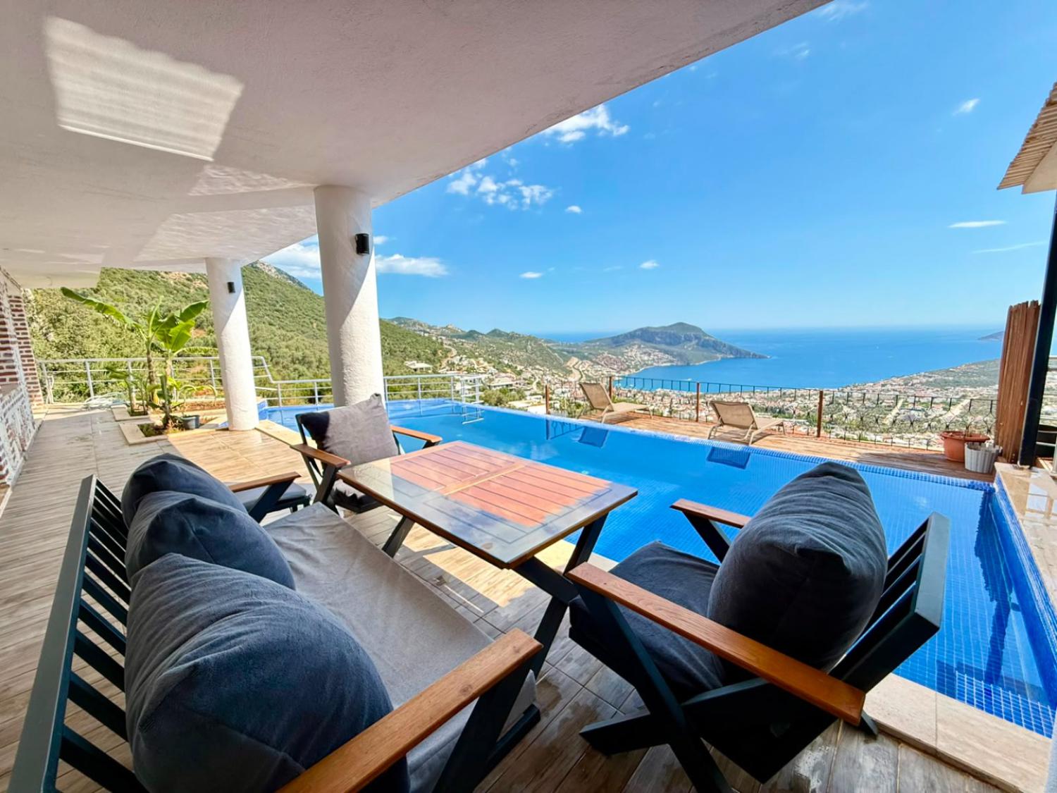 Villa Samui, Kalkan'da (6) Kişilik Muhafazakar Kiralık Villa
