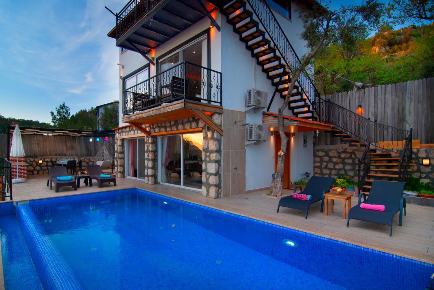 Villa Saten; Kalkan İslamlar Bölgesinde 2 yatak odalı 4 kişilik kiralık villa