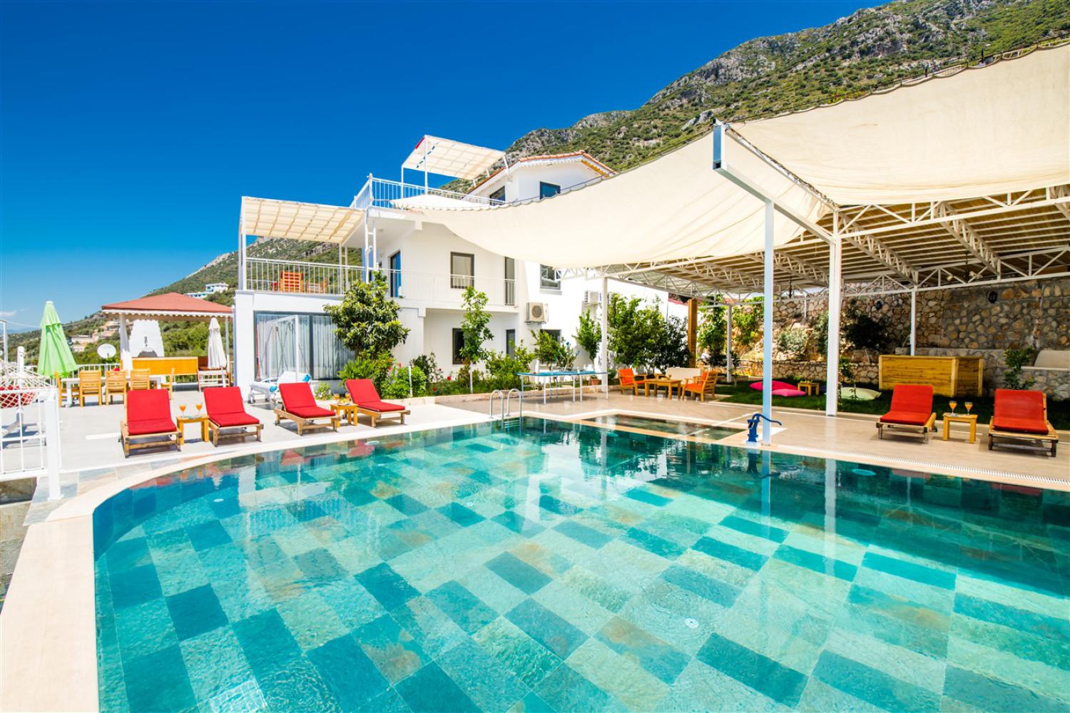 Villa Seboş (14) Kişilik Deniz Manzaralı, Muhafazakar İslami Geniş Aile Villası