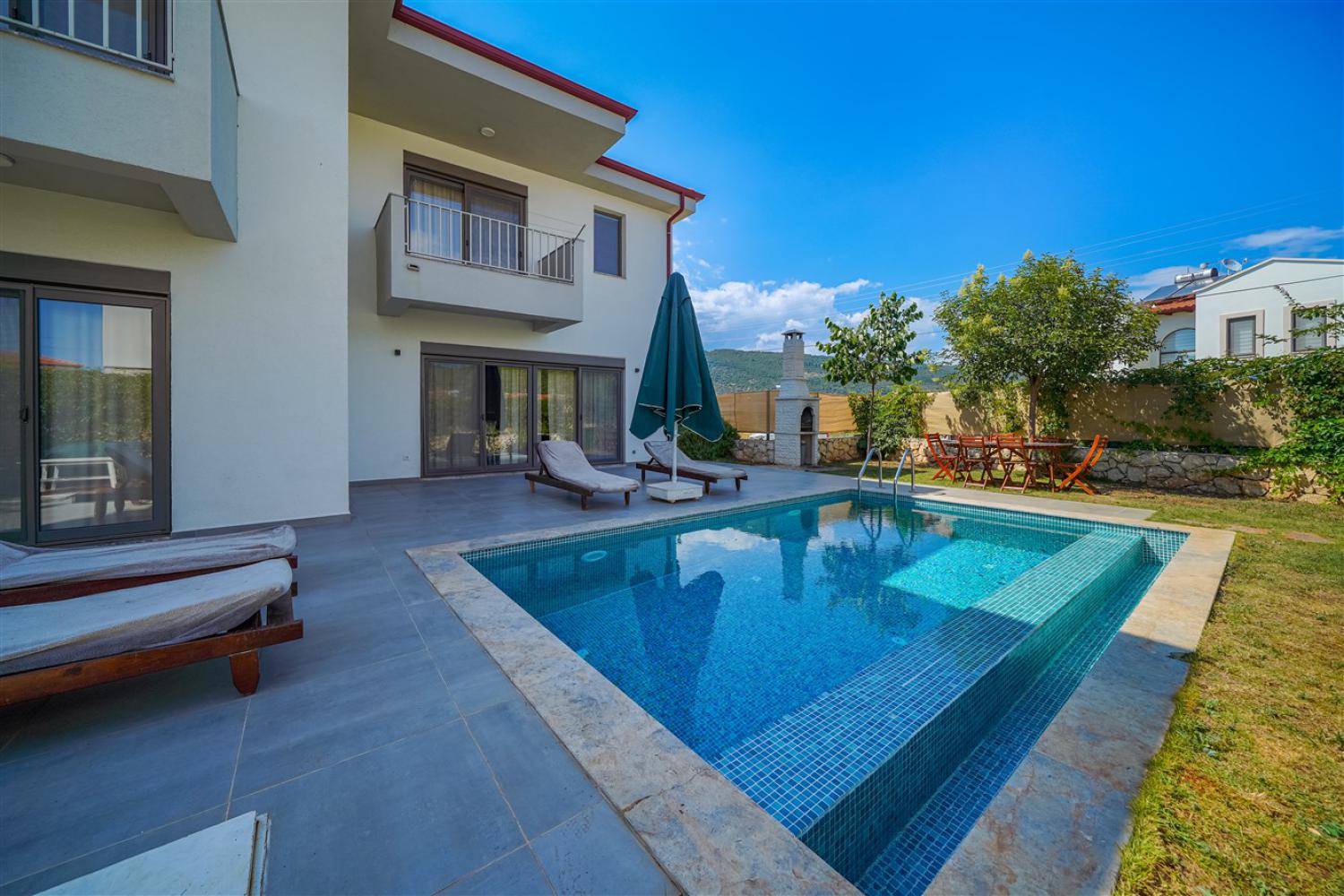 Villa Serenity Çukurbağ, Kaş'ta (6) kişilik geniş aile ve arkadaş grupları için uygun Villa