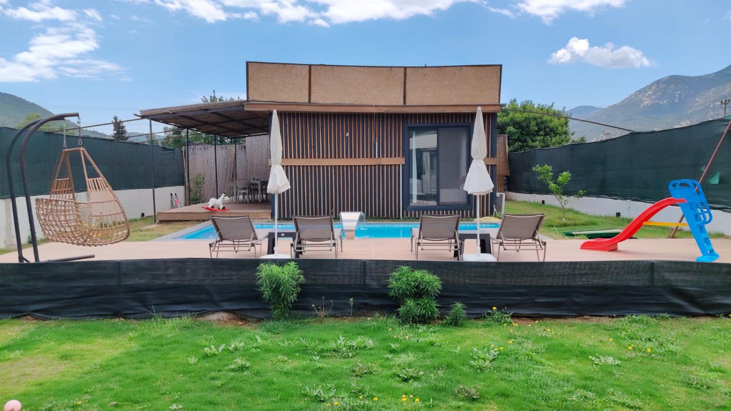 Villa Sidyma 1,(4) kişi kapasiteli,balayı için uygun muhafazakar villalarımız arasında yer almaktadır.