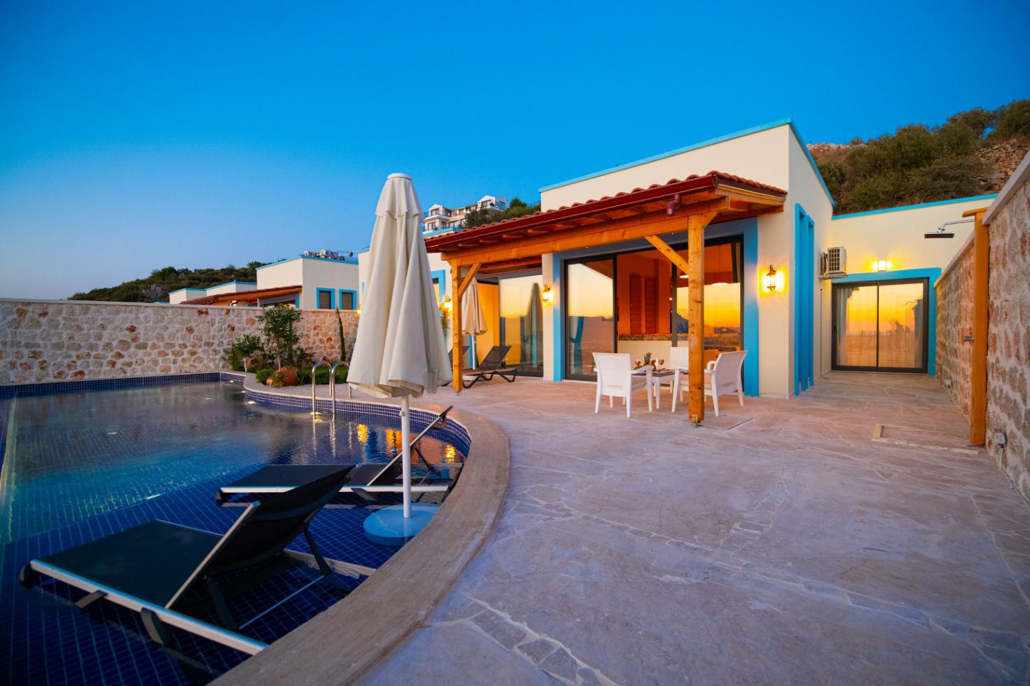 Villa Silver Yeşilköy, Kalkan'da (4) Kişilik Muhafazakar Kiralık Tatil Villası