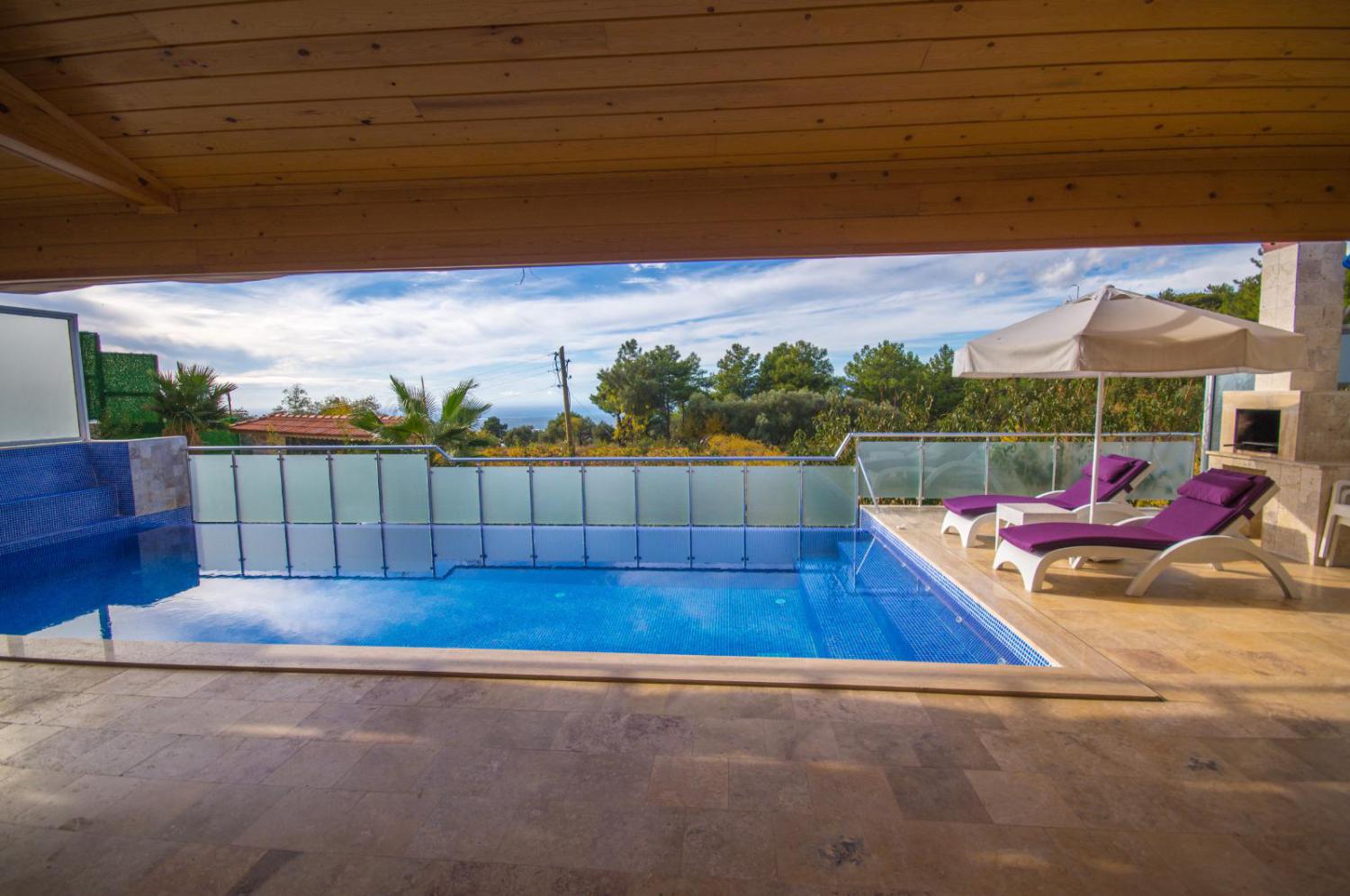 Villa Şirin İslamlar, Kalkan'da (2) Kişilik Doğa İçerisinde Kiralık Muhafazakar Balayı Villası