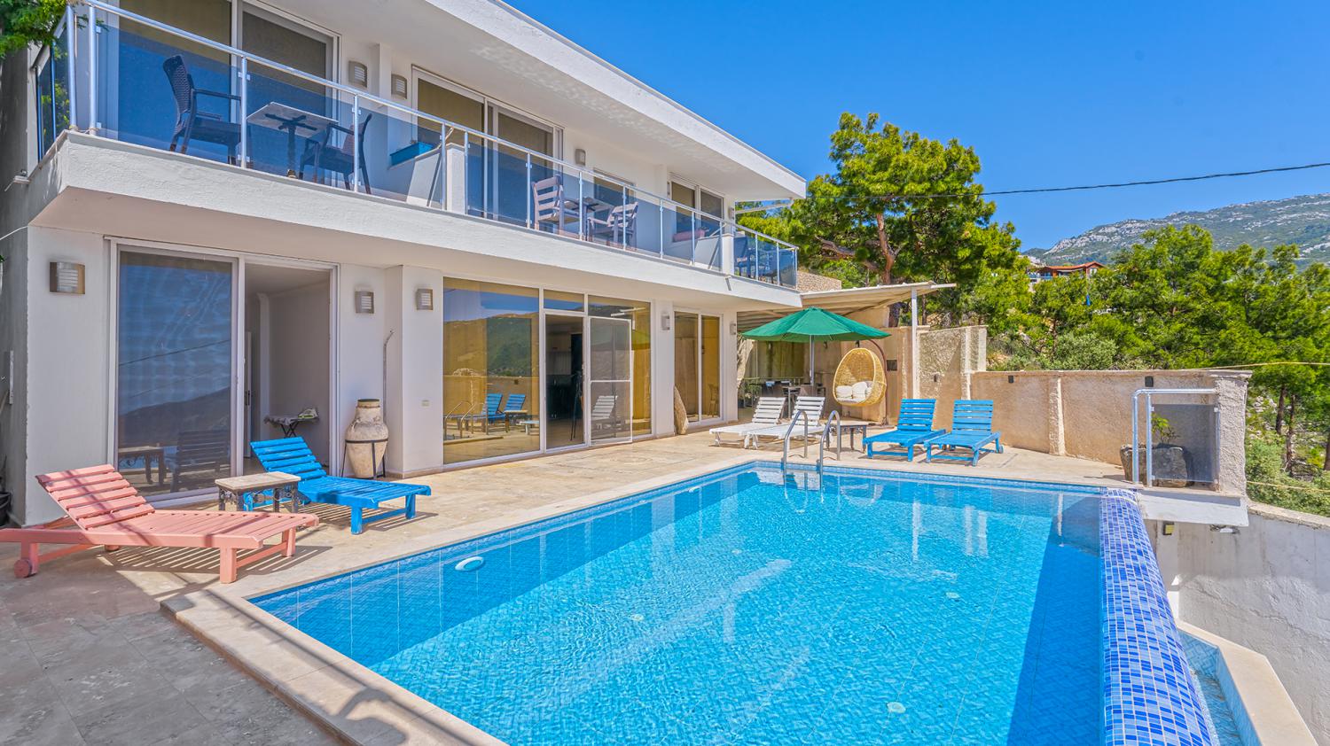 Villa Star Light 1 ; (7) Kişilik Doğa İçerisinde Villa