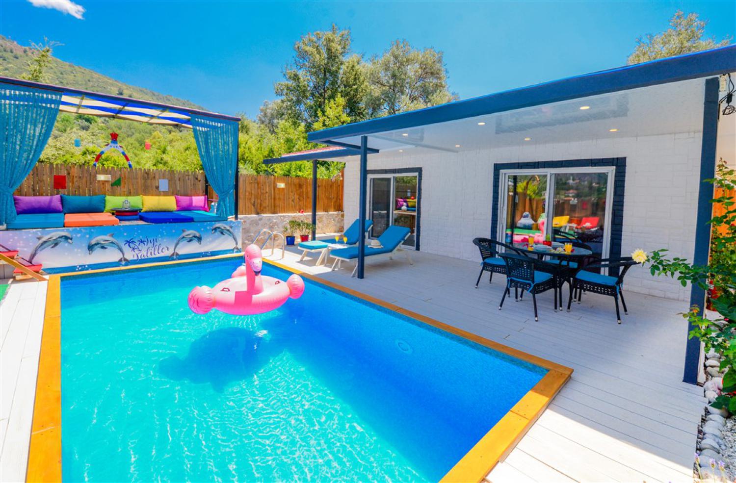 Villa Tuğba (2) Kişilik Jakuzili Muhafazakar Balayı Villası