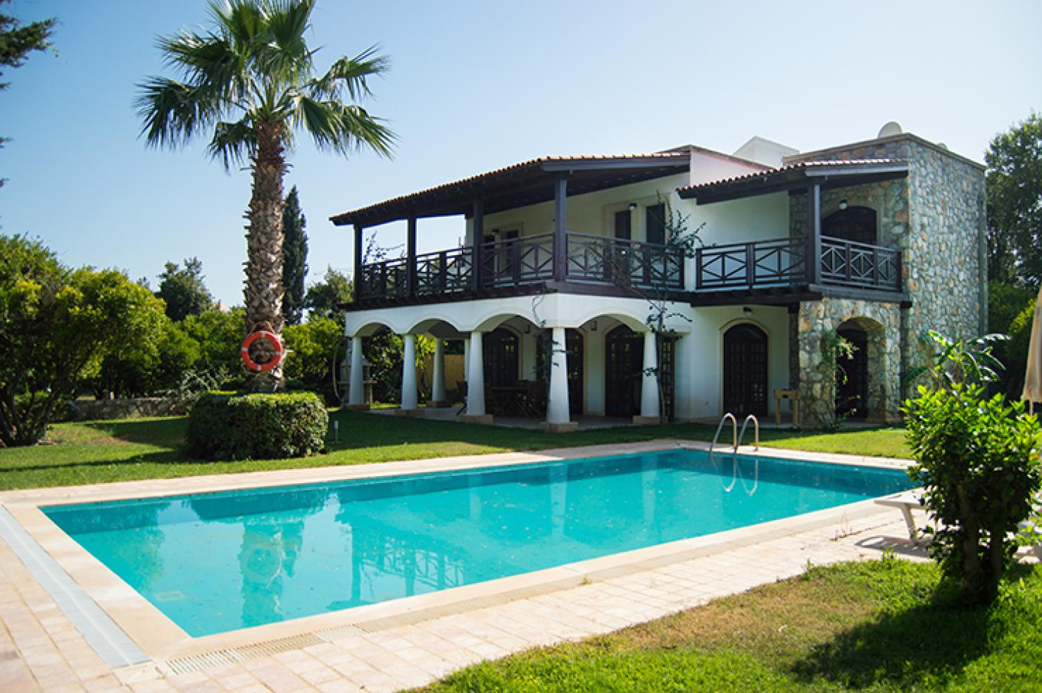 Villa Vg 460 (8) Kişilik Deniz Manzaralı Geniş Aile ve Arkadaş Villası