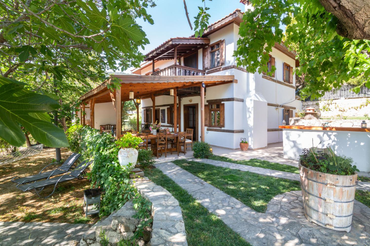 Villa Vitale İslamlar, İslamlar' da 4 yatak odalı, kiralık villa