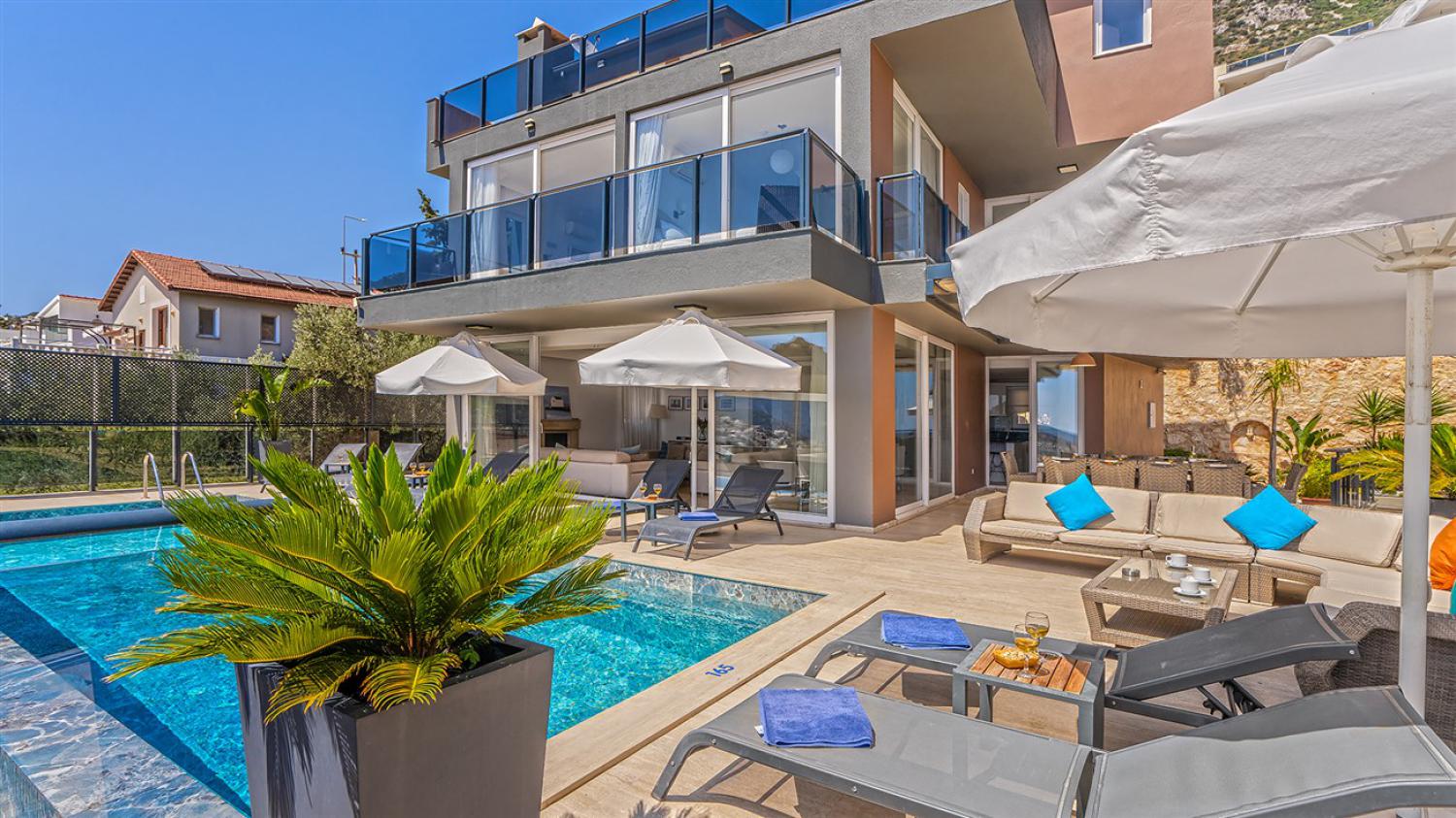 Villa Waratah (10) Kişilik Deniz Manzaralı Geniş Aile ve Arkadaş Grubu Villası