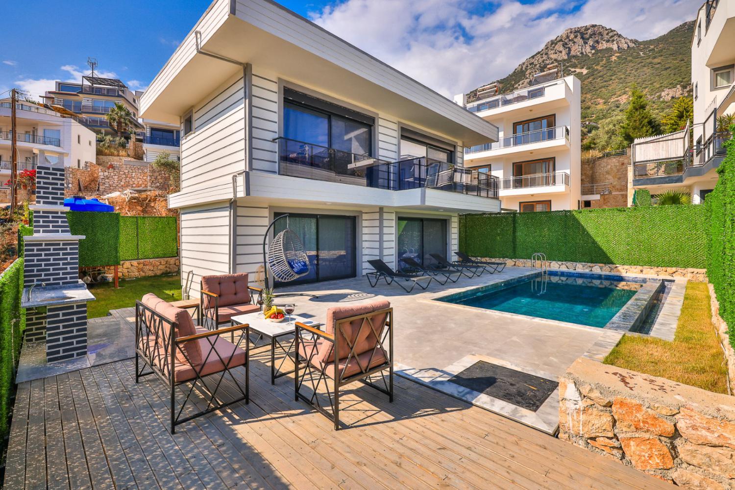 Villa White Day 2, Kalkan'da (4) Kişilik Merkeze Yakın Kiralık Balayı Villası