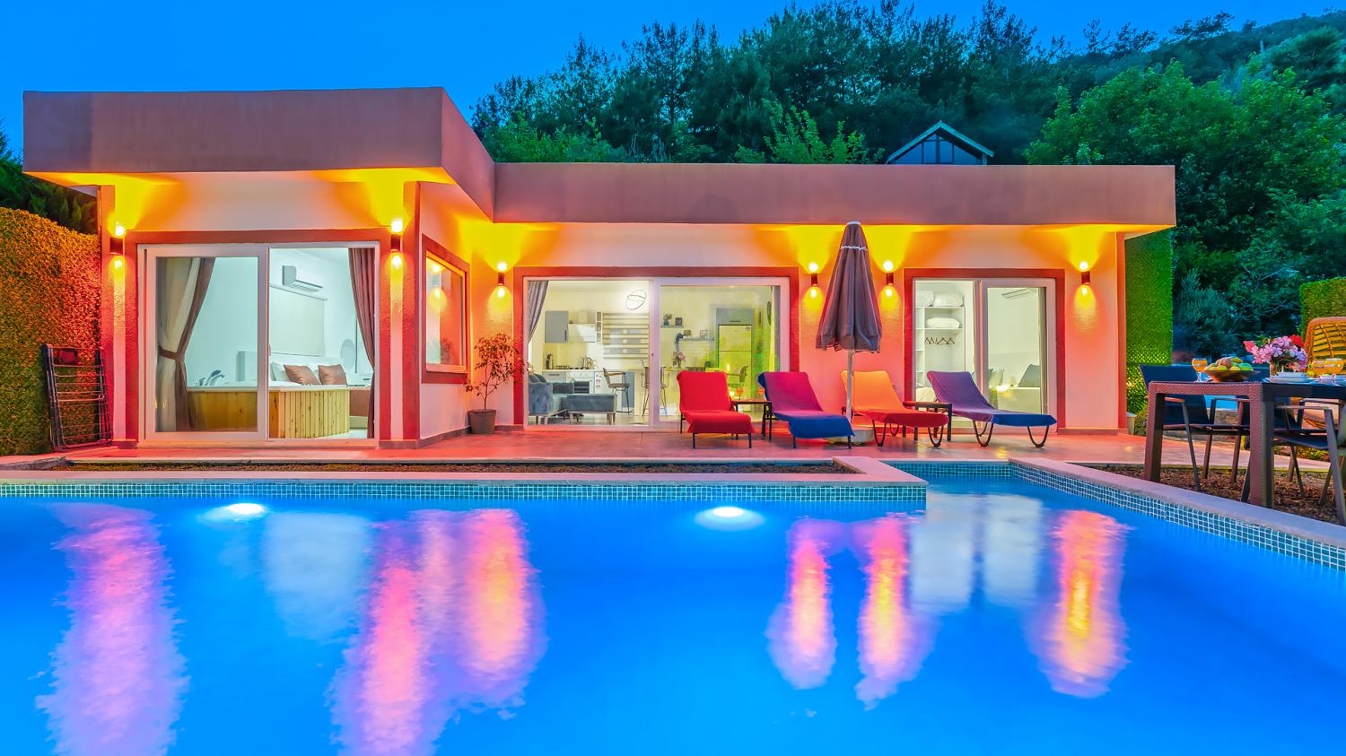 Villa Yelekin (4) Kişilik Muhafazakar Aile ve Balayı Villası