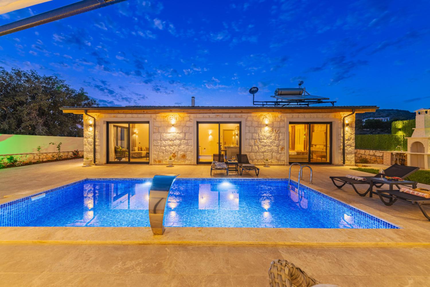 Villa Yıldız Bayındır | Kaş’ta Doğayla Baş Başa Muhafazakar Tatil ⭐️