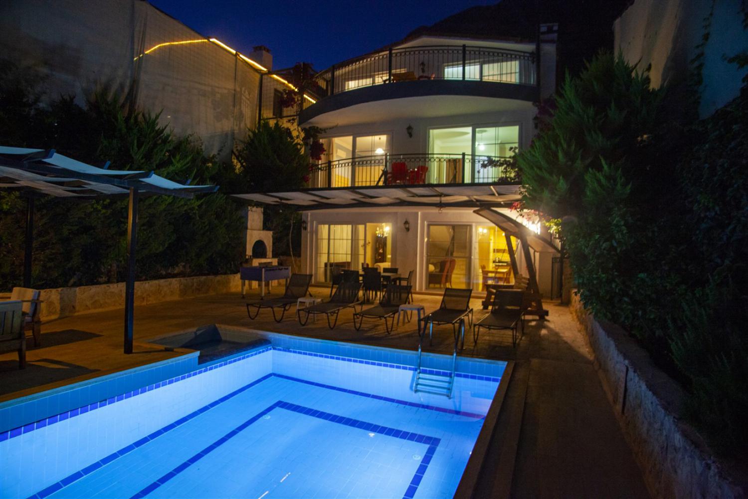 Villa Zümrüt 1, Kalkan'da (7) Kişilik Muhafazakar Kiralık Villa