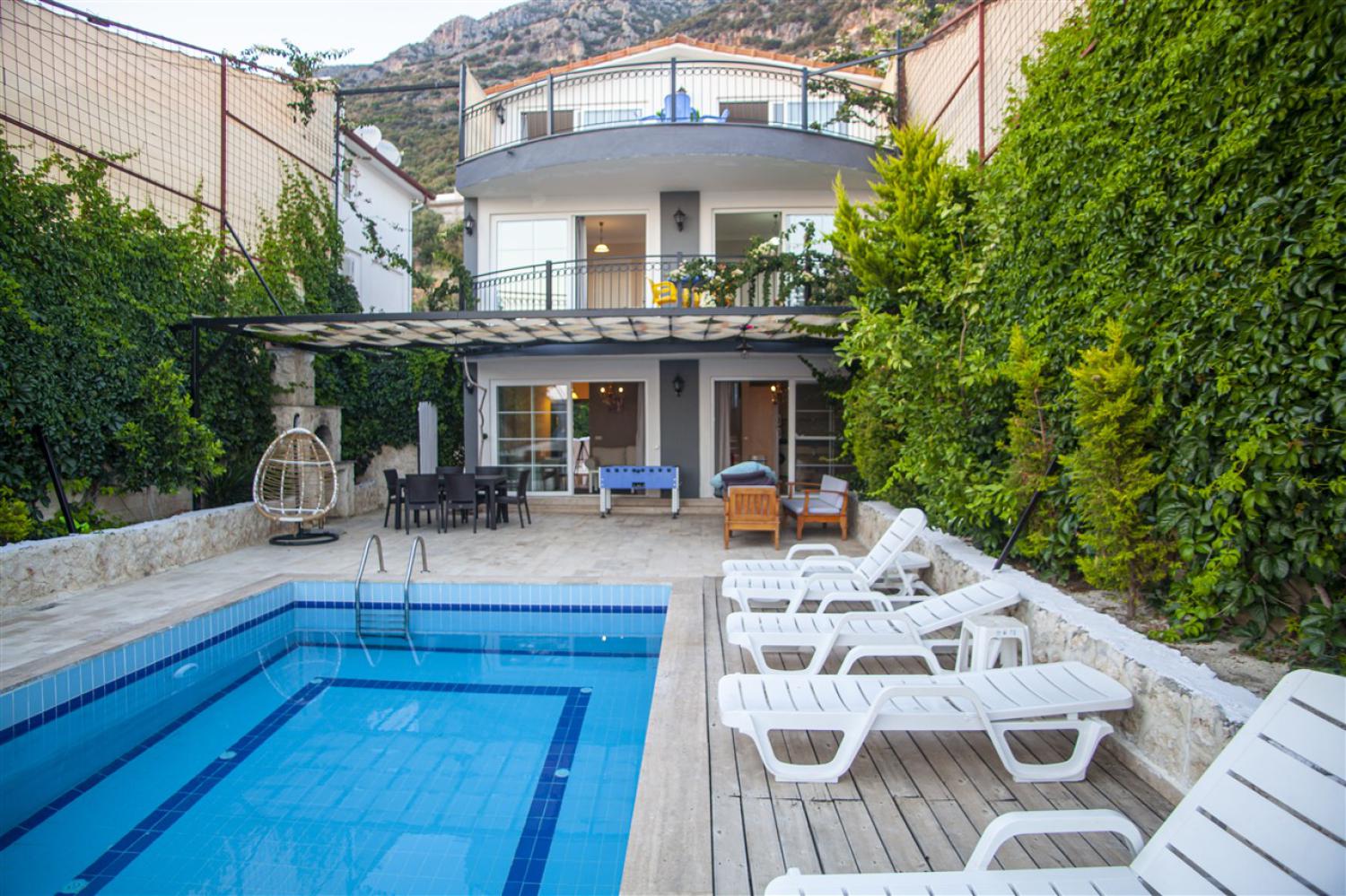 Villa Zümrüt 4, Kalkan'da (7) Kişilik Muhafazakar Kiralık Villa